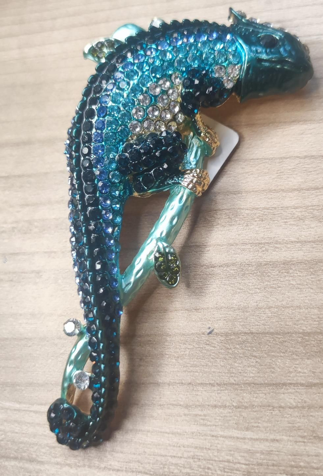 Broche caméléon 