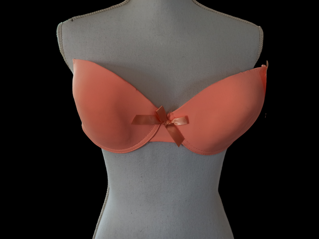 Soutien gorge avec armature sans bretelle (Inoo)