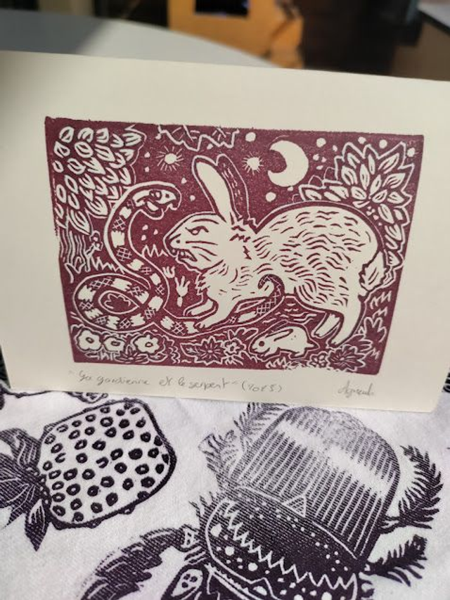 Linogravure/tampon " la gardienne et le serpent" lapins sauvage format  10X14.5 cm