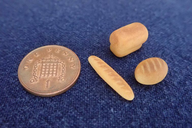 Loaf of Bread (1/24th scale)