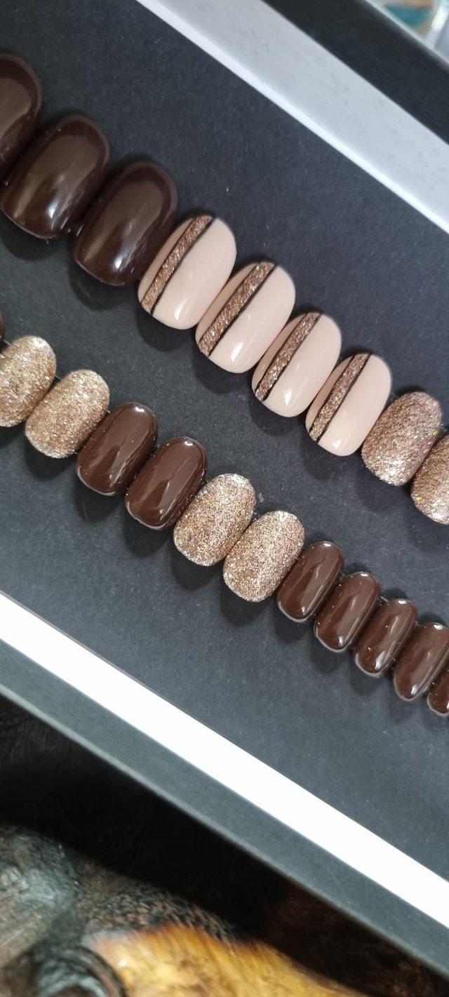 Magnifique choco-line oval xs