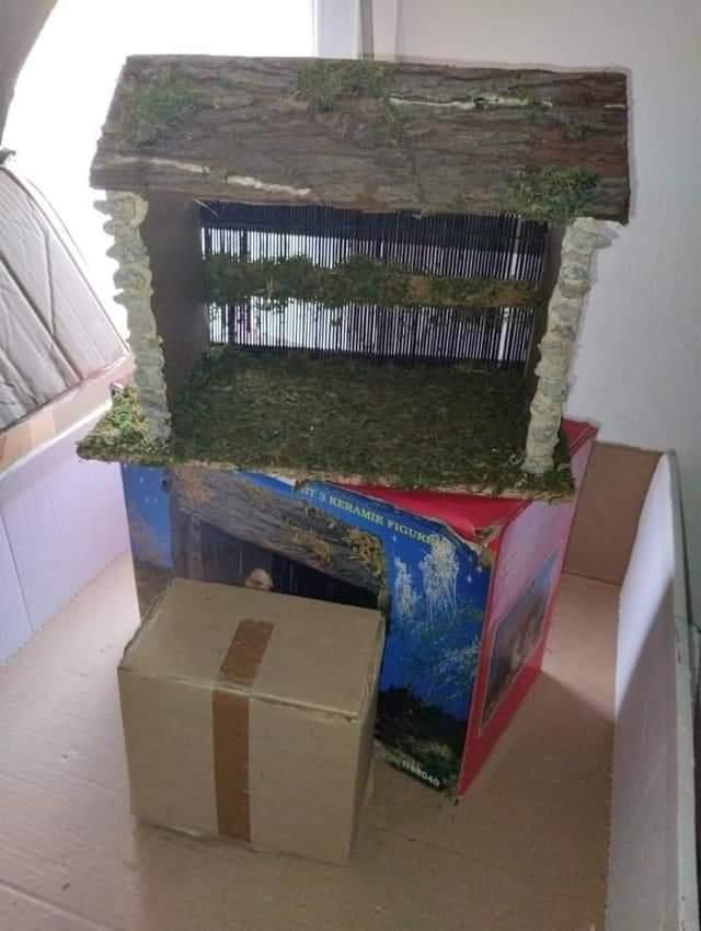 Creche Noël en écorces de vrai bois