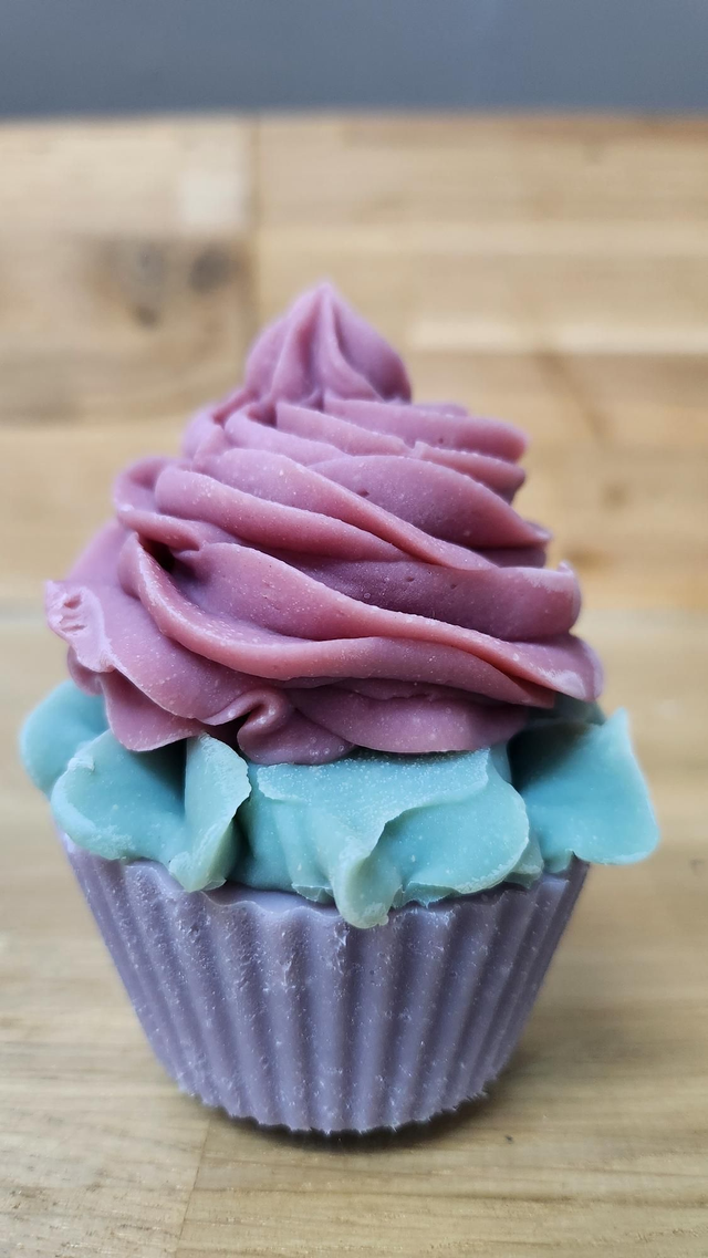 Savon cupcake fraise CHEVRIBULLES