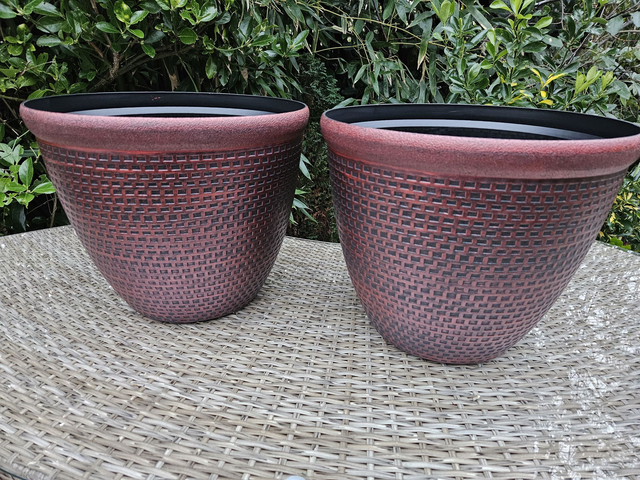 Large Cromarty Antique Copper Hard Plastic Planter