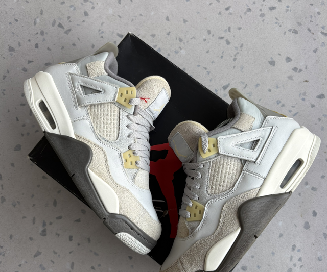 Air Jordan 4 Retro SE Craft Photon Dust GS (Taille 39)