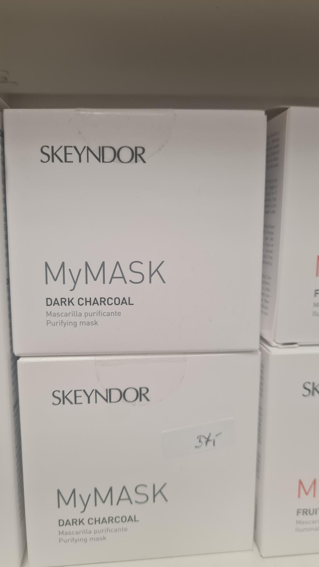 Hĺbkovo čistiaca maska s peelingovým efektom pre znečistenú pleť 50ml