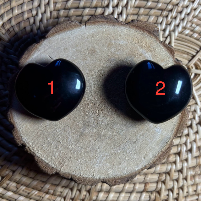 COEUR EN OBSIDIENNE NOIR OEIL CELESTE 