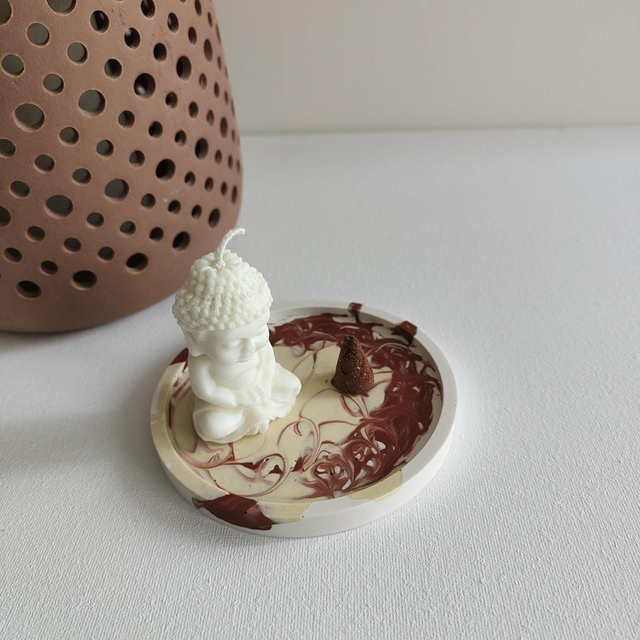 La coupelle ronde thème bouddhiste