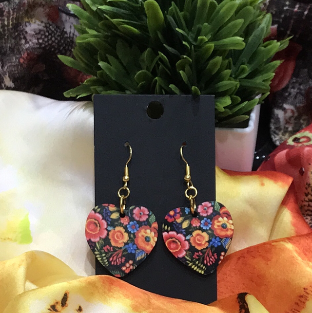 Wood Mixed Coloured Dangling Earrings- MSDE25