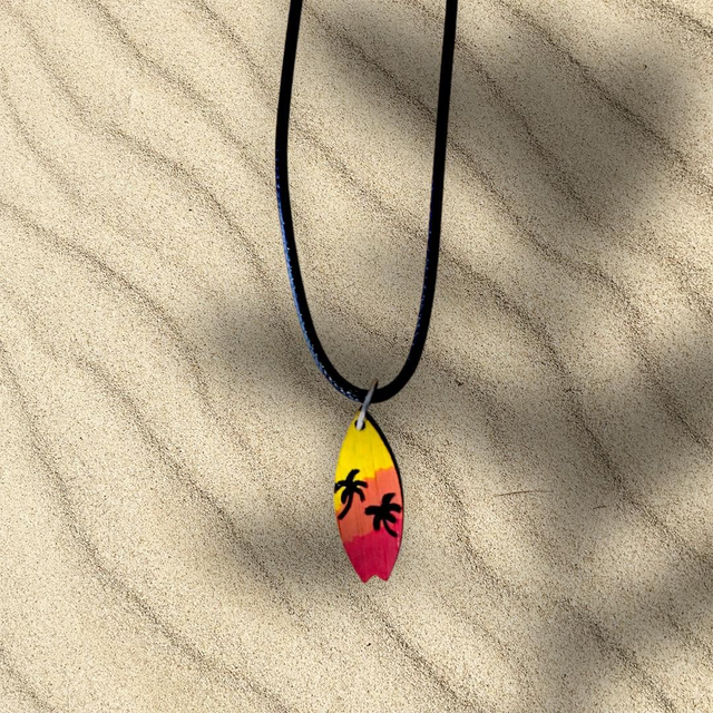 Pendentif planche de surf colorée