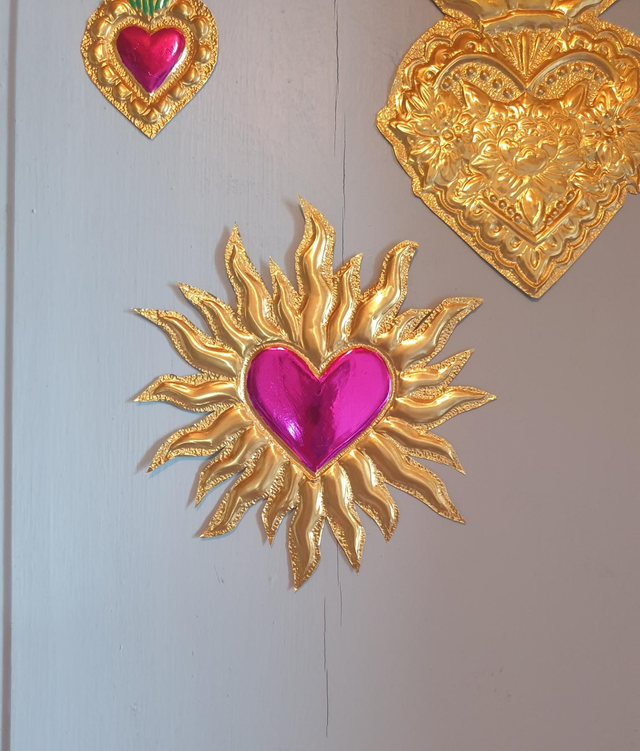 Ex Voto coeur soleil métallique Rose fushia