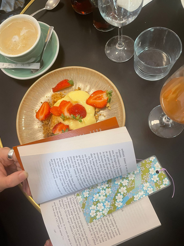 Marque-page en papier japonais – Élégance, couleur et poésie 