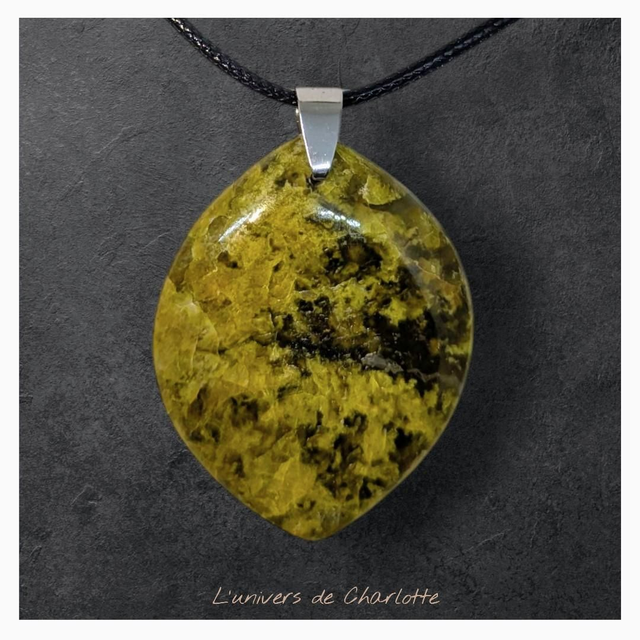 Pendentif &quot;Opale verte&quot; PN-114