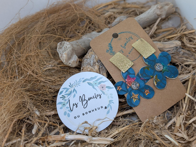 Boucles d&#039;oreilles Baby Marguerite bleu bl046