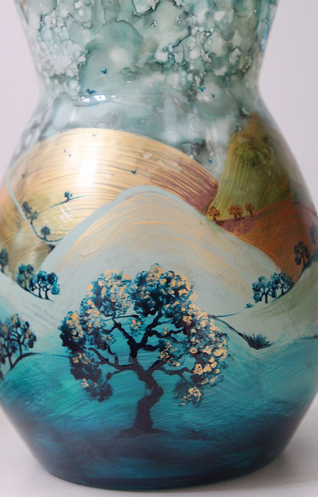 Grand vase peint à la main " paysage d'automne"