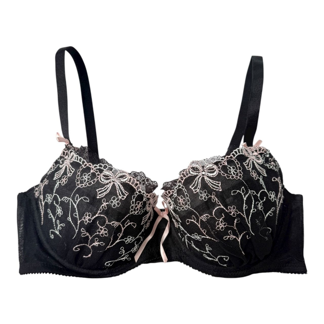 Black + pink bow embroidered Japanese Bra UK 30C  