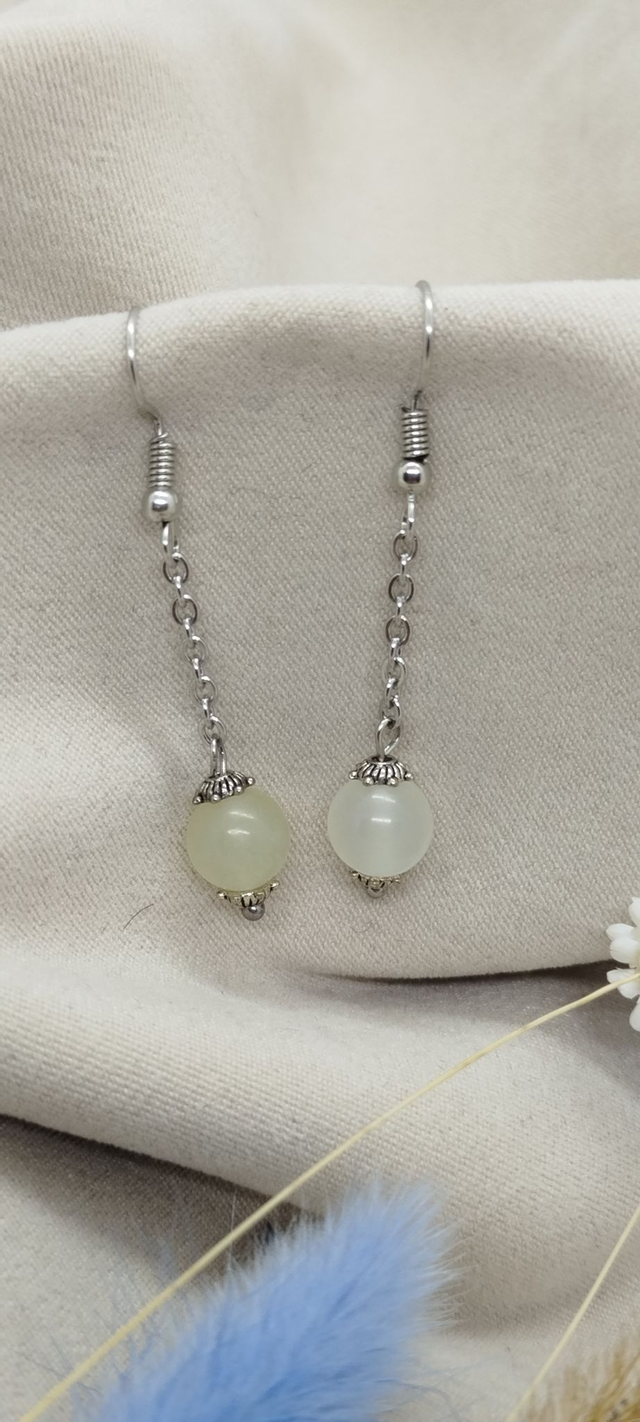 Boucles d&#039;oreilles en pierres naturelles (jade vert)