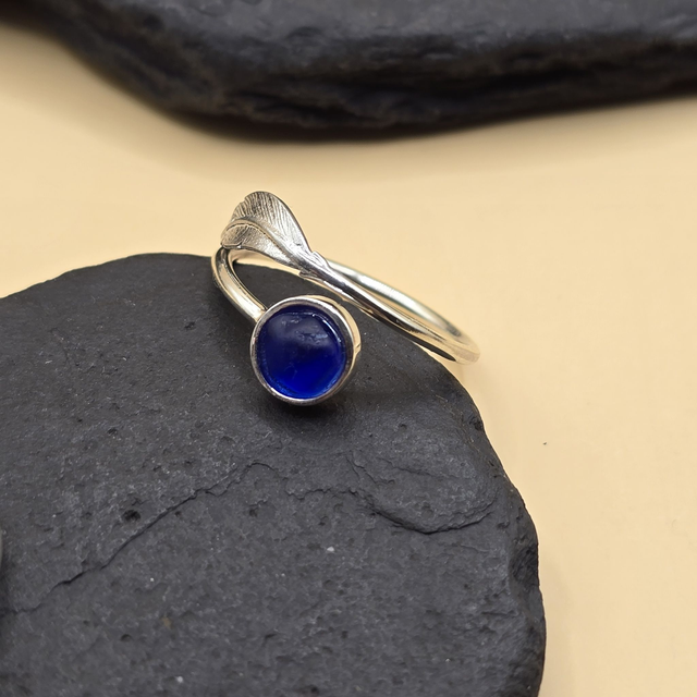 925 Feather or Leaf Open Ring with Scottish Seaglass in Sterling Silver