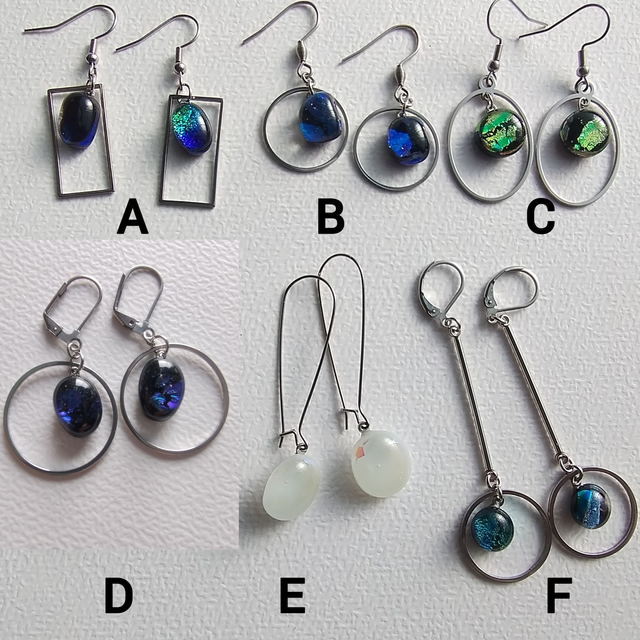 Boucles d'oreilles pendantes avec verre dichroïque multicolore LEIA&CO