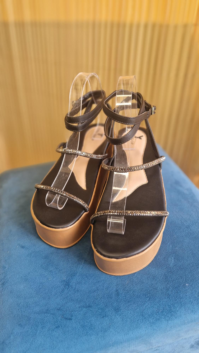 đ«Lady Chill in BLACK