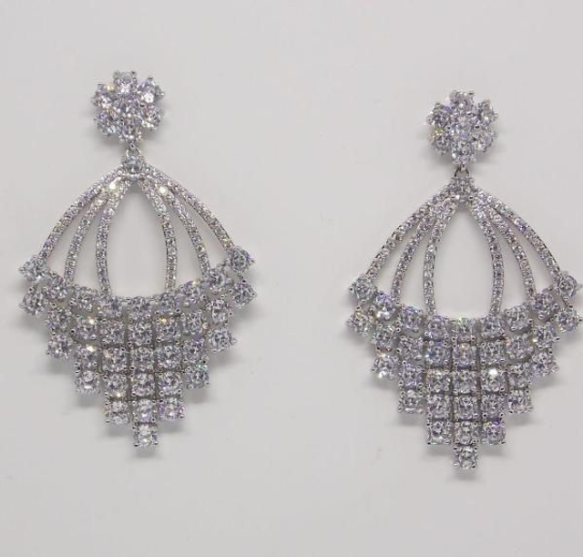 MAGNOLIA orecchini con zirconi OR576B