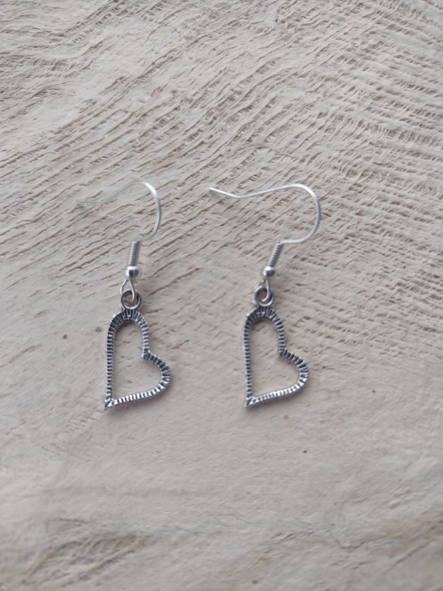Slanted heart silver earrings 