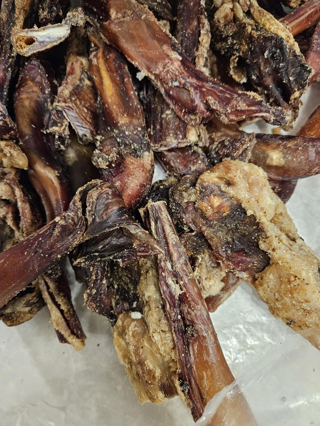 BEEF cut Pizzle  / Bully Sticks pack