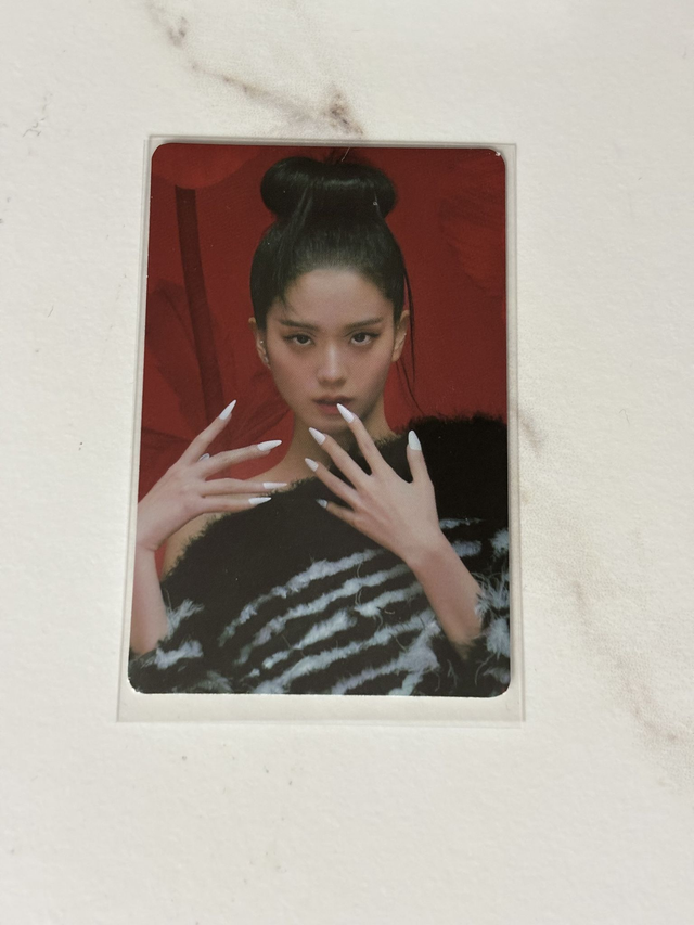 POB OFFICIEL DE JISOO DE BLACKPINK