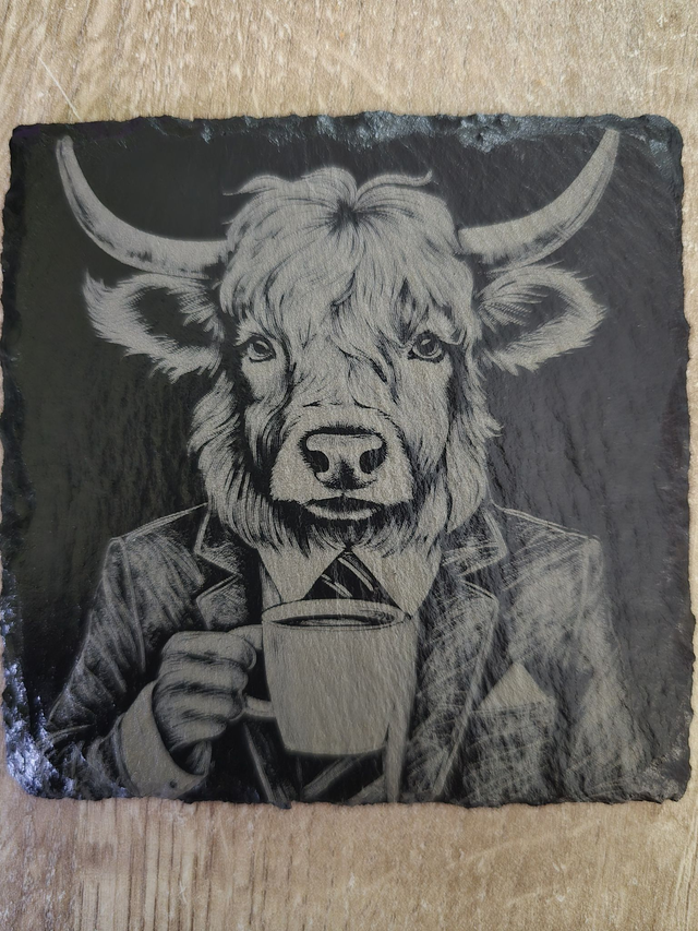 Animaux professionnels buvant du café