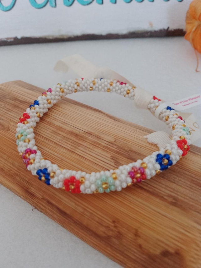 Bracelet perles tissées, fleuri