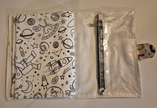 Cahier à colorier à l'infini... ou presque! Vert et graffitis