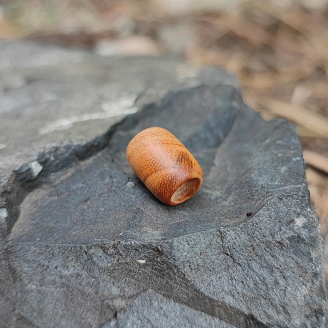 Perle Tube en Bois d'Amandier