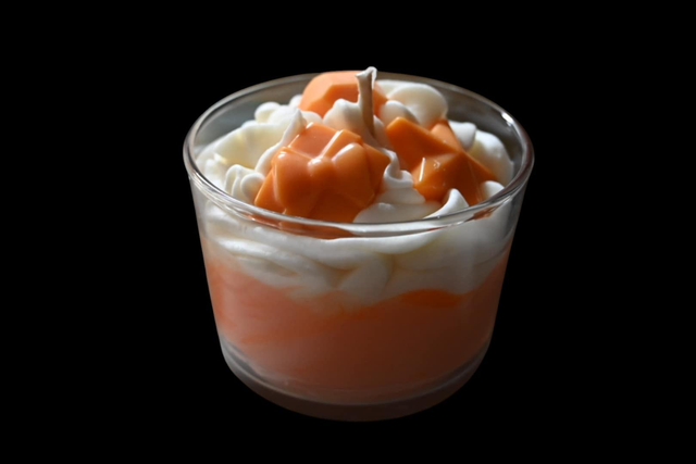 Bougie Caramel Crémeux de Noël – Ambiance Gourmande et Chaleureuse 🎄✨