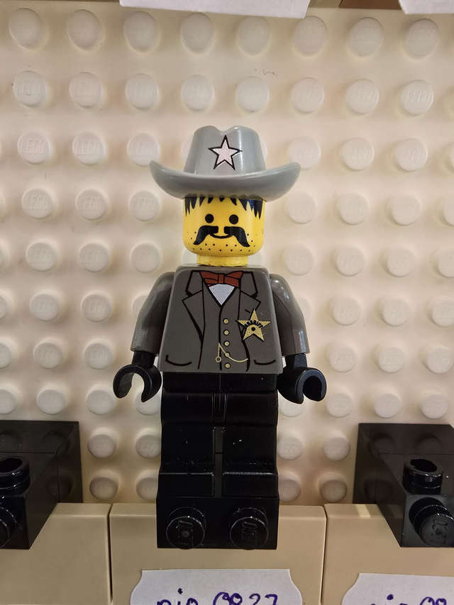 LEGO ww021 Sheriff (Wild Wyatt West / Duke) Minifigur