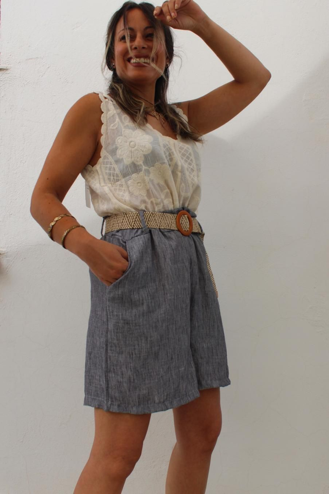 Bermudas Lisa Gris