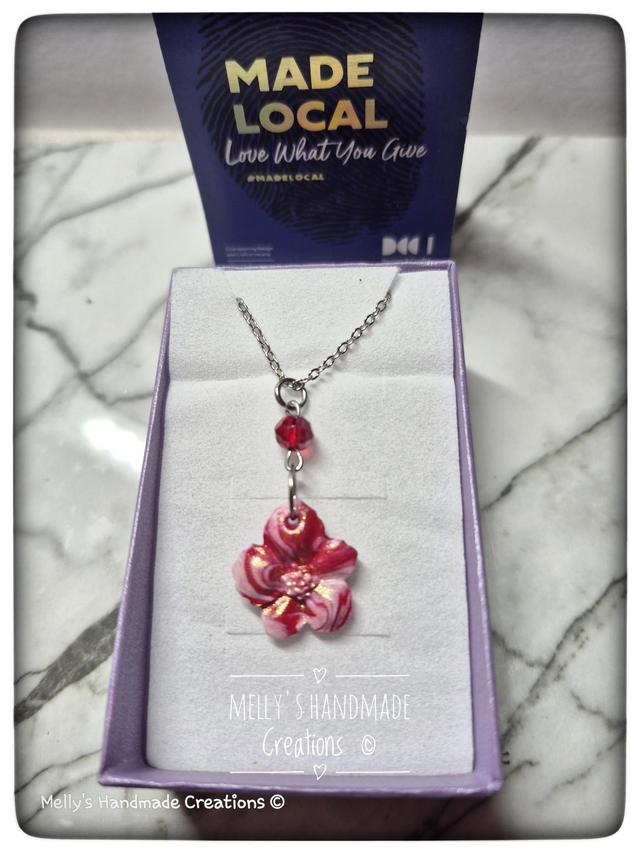 Flower and bead pendant 