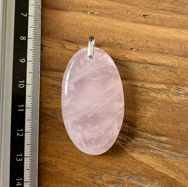 Pendentif en Quartz Rose et bélière argent 