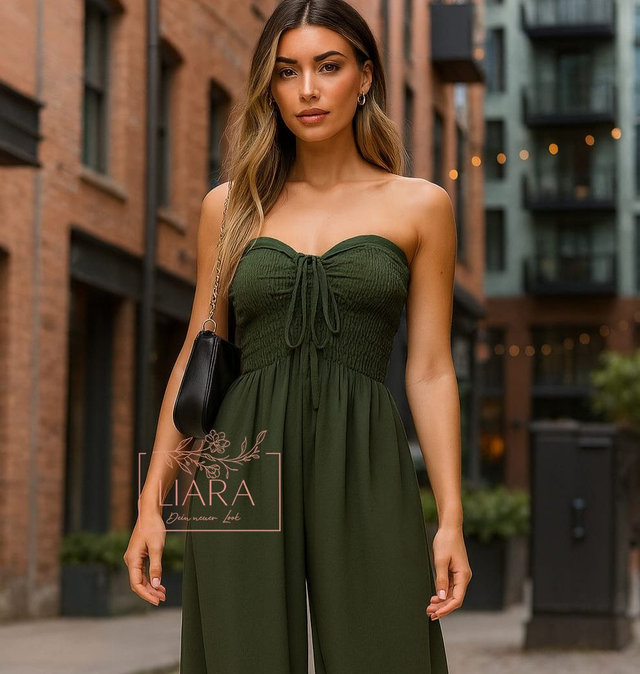 Trägerloser Jumpsuit in khaki Onesize