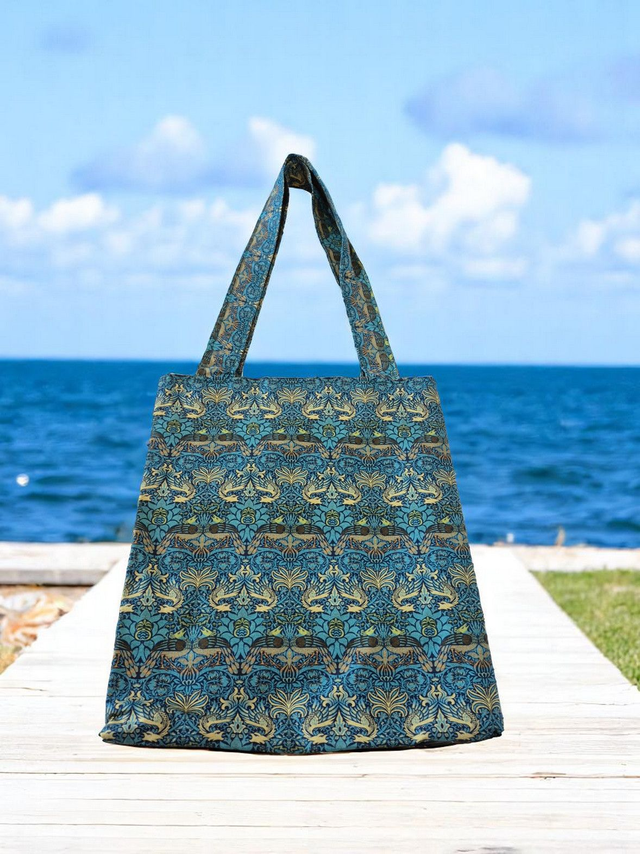 Classic Tote