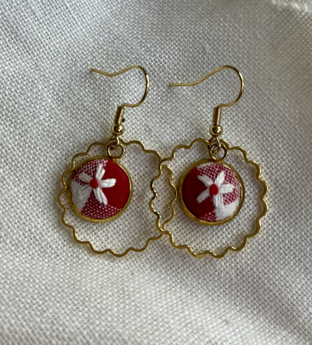 Boucles d’oreilles *Marya blanche/rouge