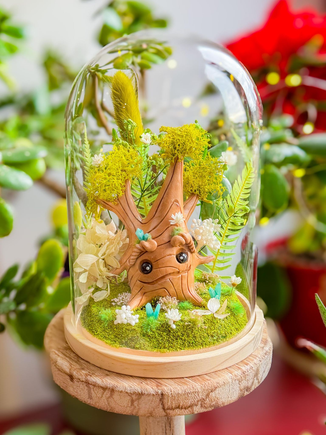 Vénérarbre 63 / Tilly / Cloche en verre