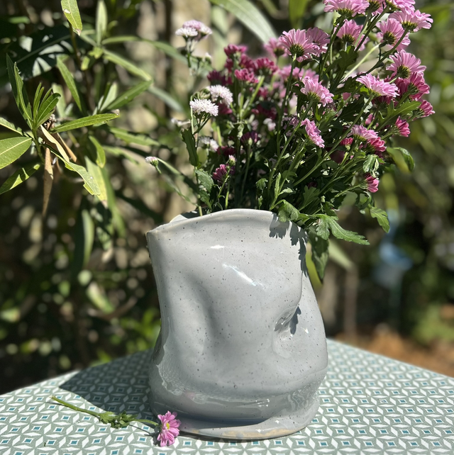Vase formé deformé