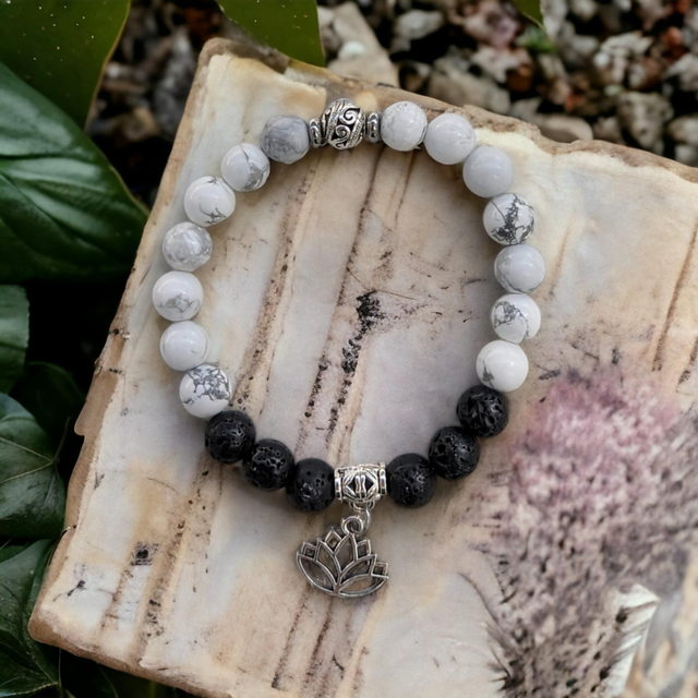 Ancrage /Clarifie les pensées/ Bracelet Howlite et Pierres de Lave - 8mm