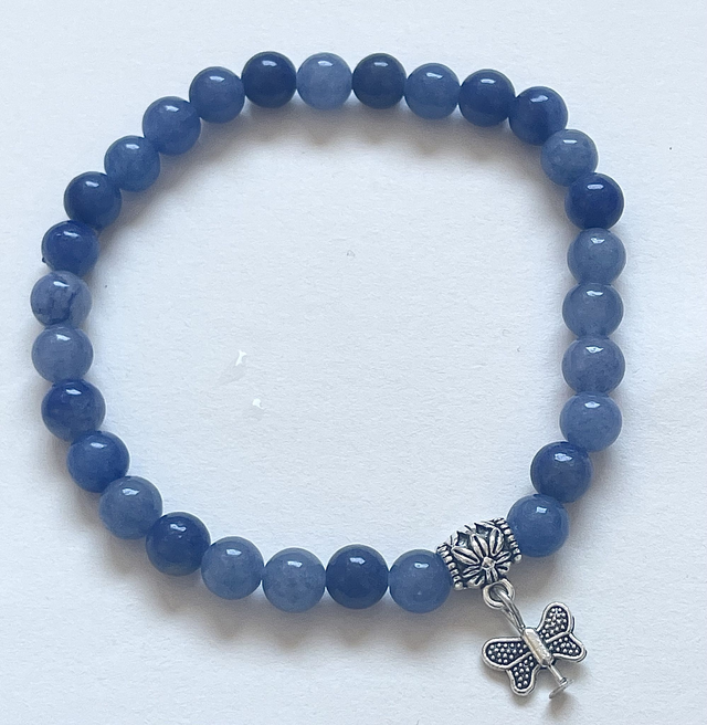 B45- Bracelet bleu aventurine et charms en métal
