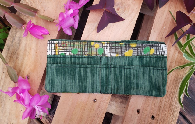 Porte-feuille sans fermeture éclair