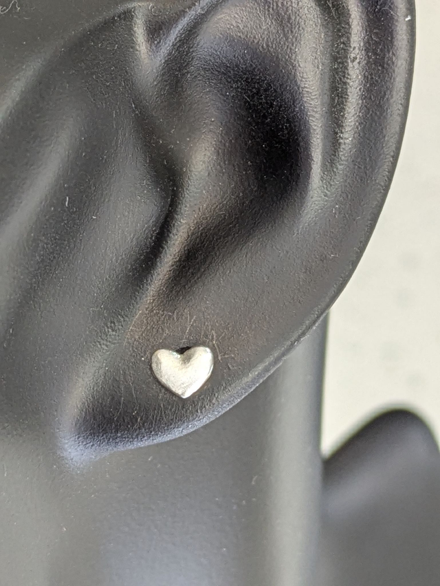 Small Curved Heart Earrings