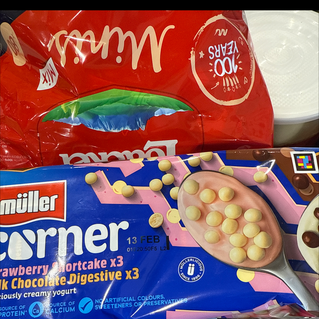 Muller Corner Strawberry Shortcake 