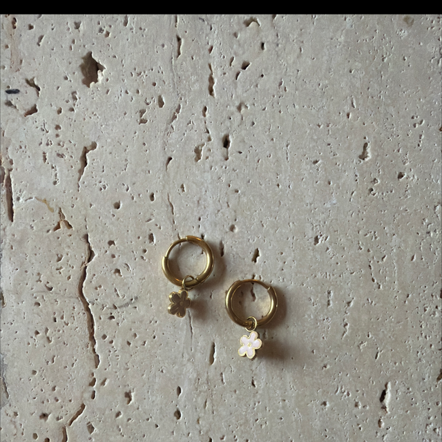 Oorbellen bloem licht roze 