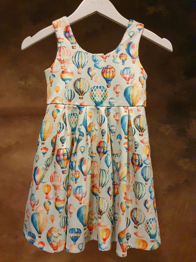 D&D Kinder Kleid Ballons 5/6 Jahre 