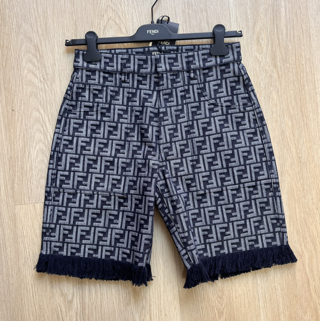 Fendi Short Size 32 - NEW